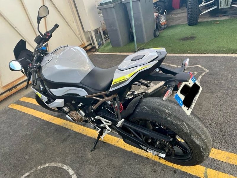 B.M.W. S 1000 R 2021