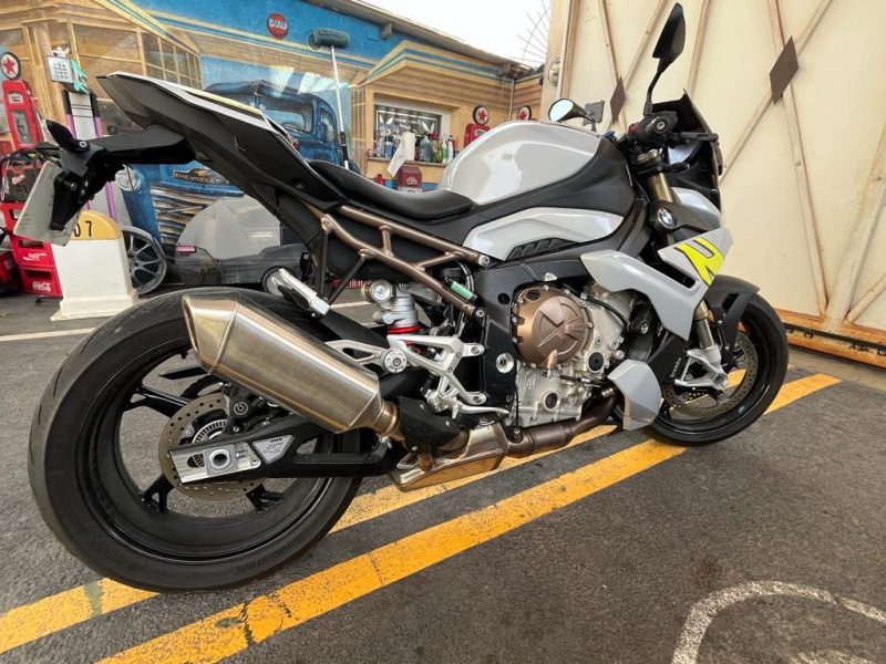 B.M.W. S 1000 R 2021