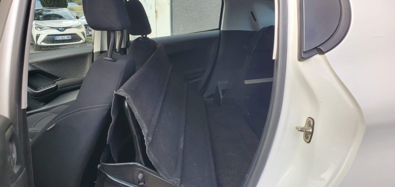 Peugeot 208 1.4 HDi 70 cv, *Véhicule Société*, *Historique complet*