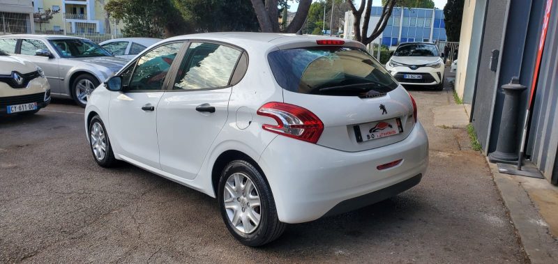 Peugeot 208 1.4 HDi 70 cv, *Véhicule Société*, *Historique complet*