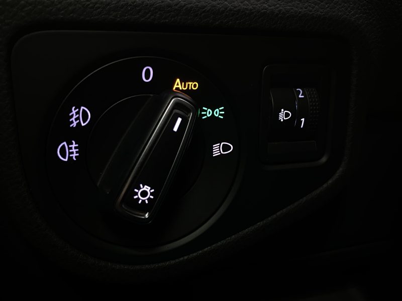 VOLKSWAGEN GOLF SPORTSVAN VII 2014