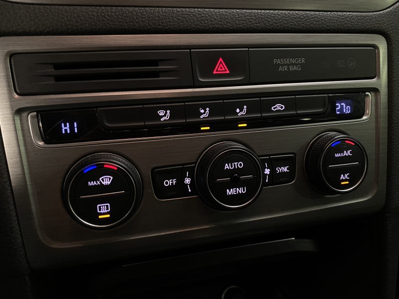 VOLKSWAGEN GOLF SPORTSVAN VII 2014