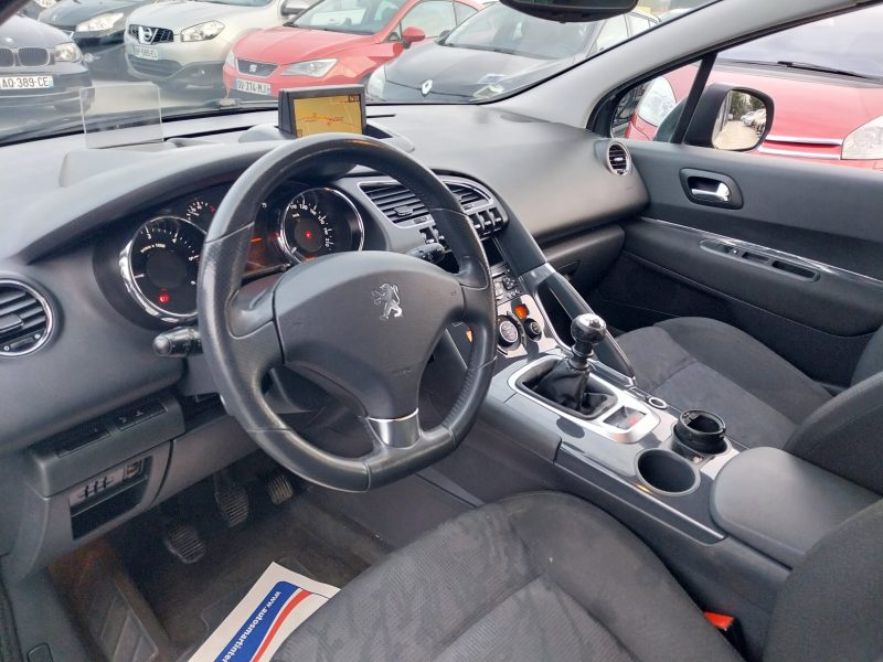 PEUGEOT 30081.6 HDi 110 Premium pack