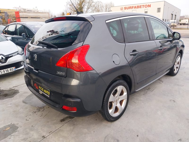 PEUGEOT 30081.6 HDi 110 Premium pack