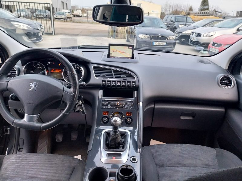 PEUGEOT 30081.6 HDi 110 Premium pack