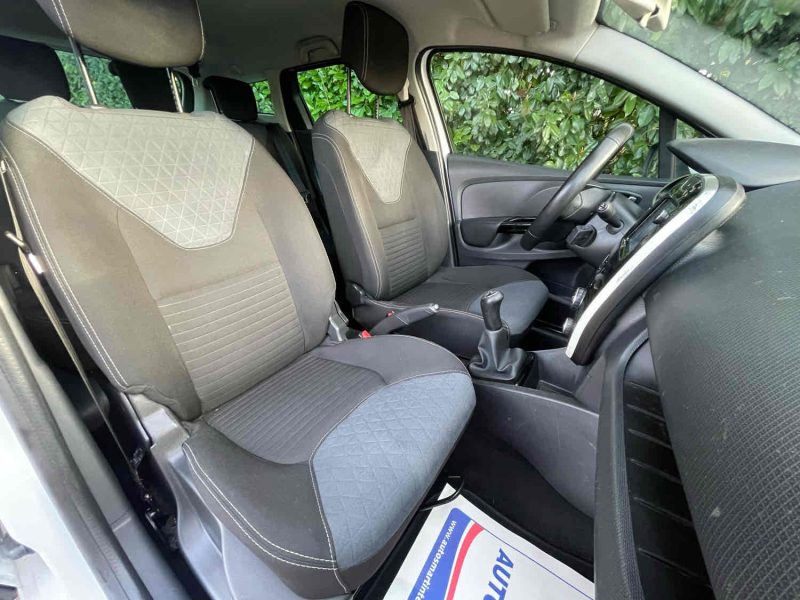 RENAULT CLIO IV Grandtour 2014 0.9 TCe 90cv