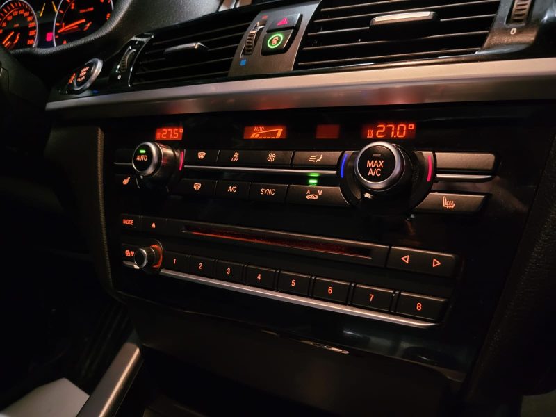 BMW X3 30d xDrive 258cv X-LINE / TOIT OUVRANT / HAYON ELEC / SIEGES ELEC ET CHAUFFANT / ACC