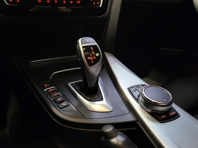 BMW SERIE 3 TOURING 320i PHASE 2 S-DRIVE 184cv PACK M SPORT ULTIMATE SHADOW LINE / GPS PRO / CARPLAY