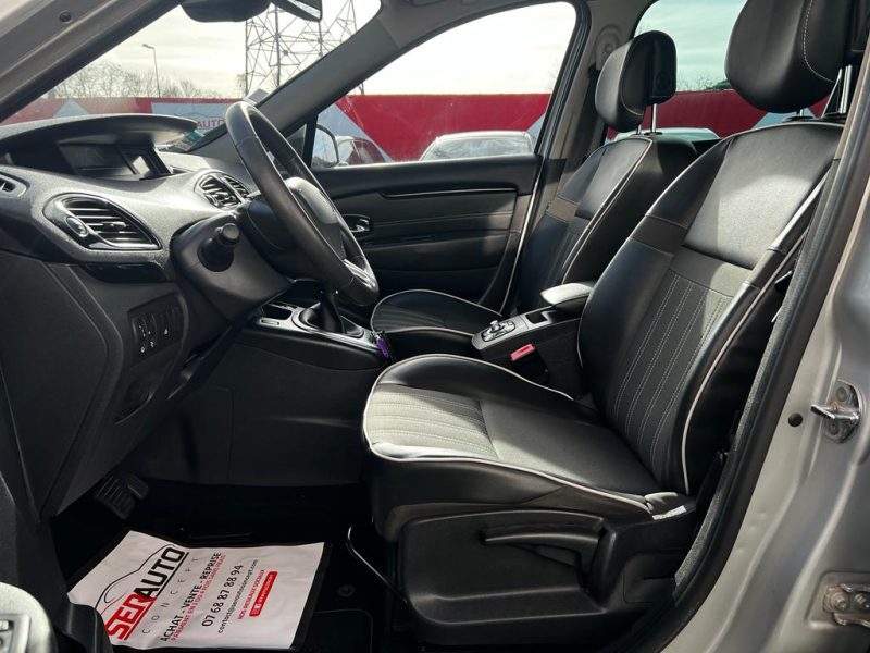 RENAULT GRAND SCÉNIC III 2012