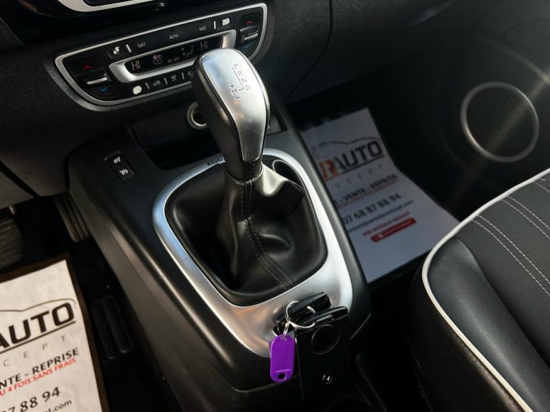 RENAULT GRAND SCÉNIC III 2012