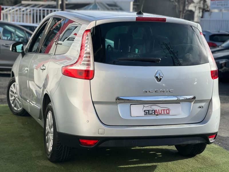 RENAULT GRAND SCÉNIC III 2012