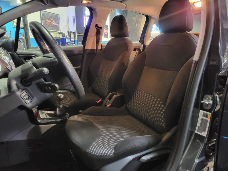 CITROEN C3 II 1.6 VTi 120cv Exclusive 1ère Main / RADAR-AR/REGULATEUR-LIMITEUR/BLUETOOTH