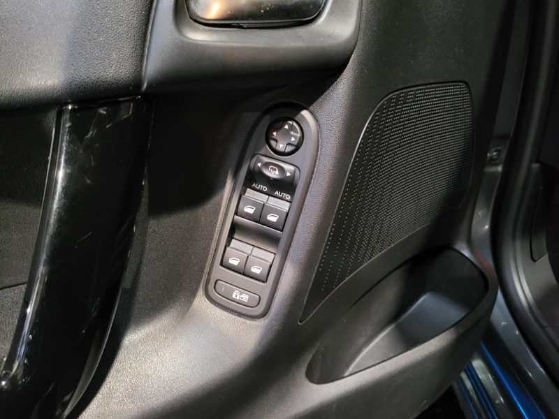 CITROEN C3 II 1.6 VTi 120cv Exclusive 1ère Main / RADAR-AR/REGULATEUR-LIMITEUR/BLUETOOTH