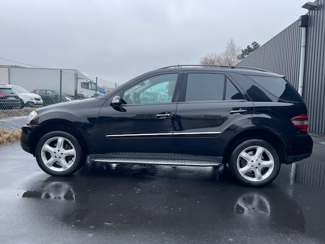 MERCEDES CLASSE ML 2007 PNEUS NEUF 