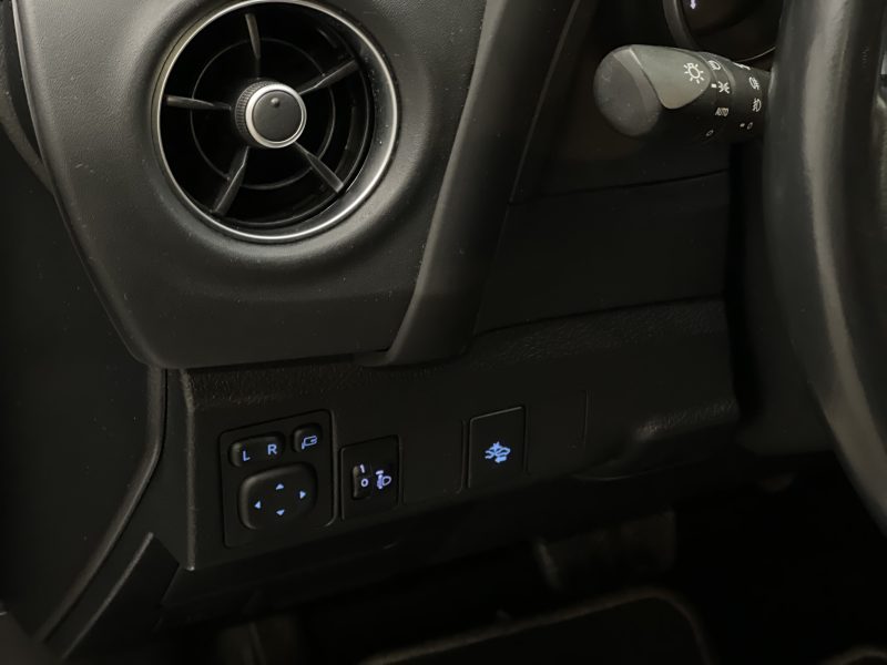 Toyota Auris Touring 1,8 Team D 136ch