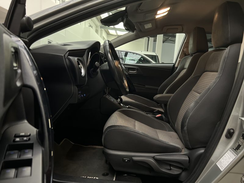 Toyota Auris Touring 1,8 Team D 136ch