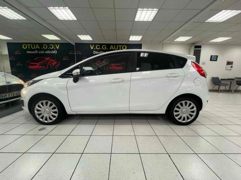 FORD FIESTA VI 82CV TREND