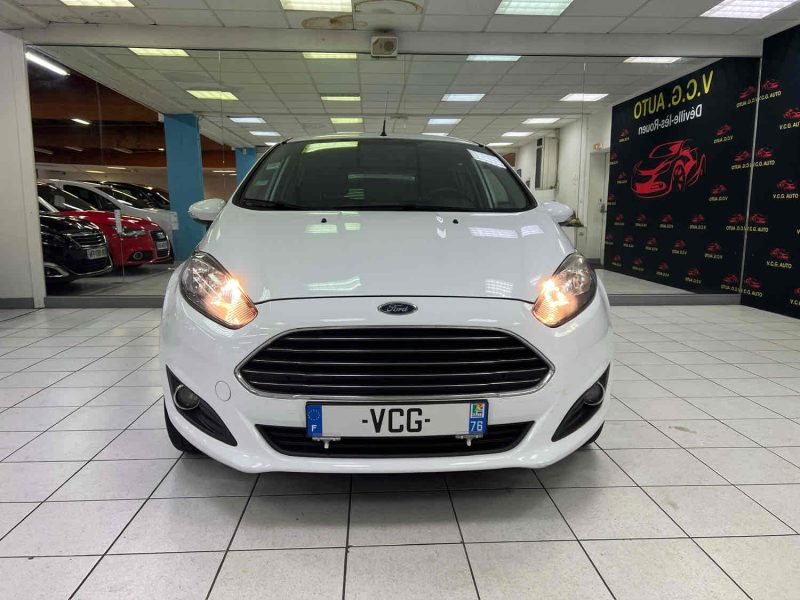 FORD FIESTA VI 82CV TREND