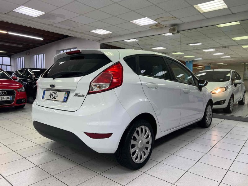 FORD FIESTA VI 82CV TREND