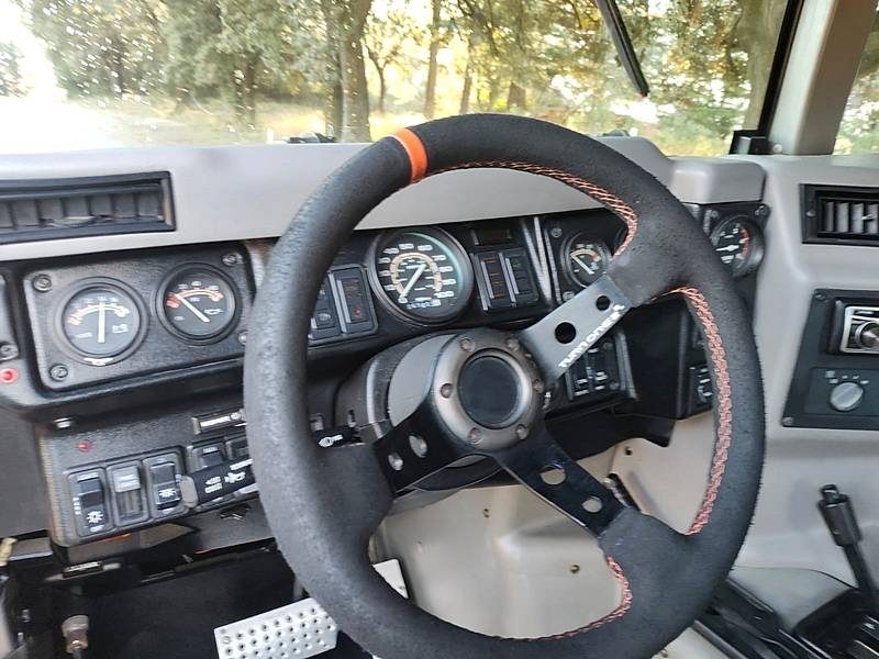 A.M.G. HUMMER H1 HUMMER H1 1997