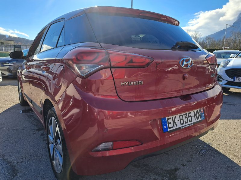HYUNDAI i20 II 2017