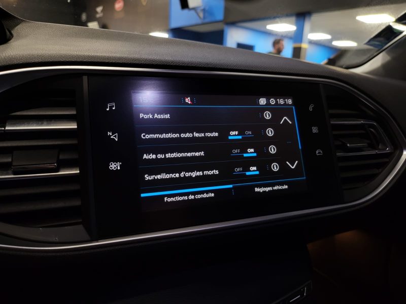 PEUGEOT 308 1.2 THP 130cv ALLURE /TOIT PANO+SIEGE CHAUFFANT+CAR PLAY+CAMERA/