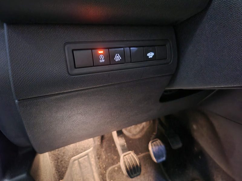 PEUGEOT 308 1.2 THP 130cv ALLURE /TOIT PANO+SIEGE CHAUFFANT+CAR PLAY+CAMERA/