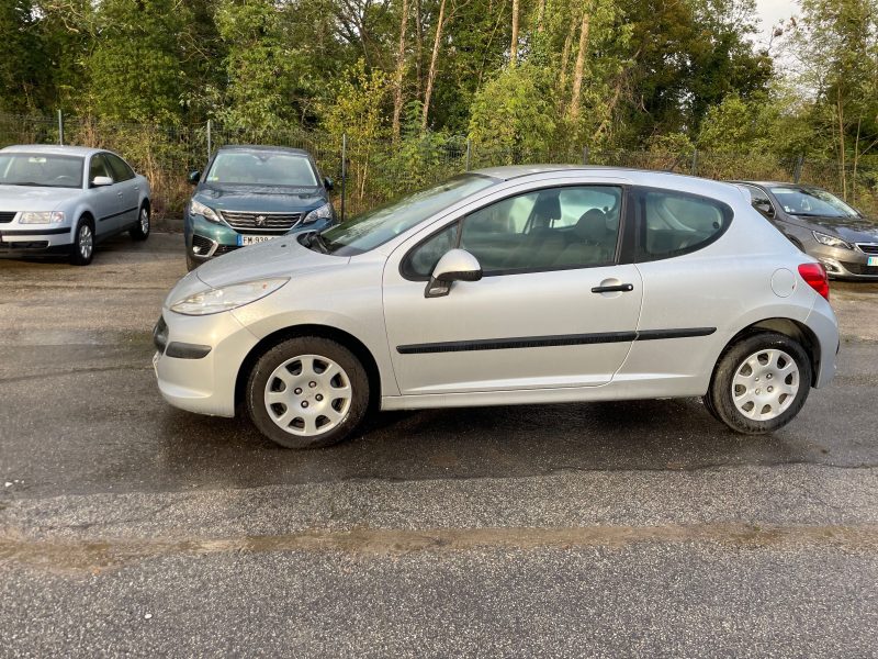 PEUGEOT 207