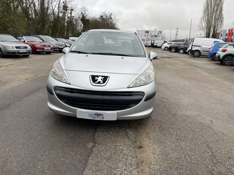 PEUGEOT 207
