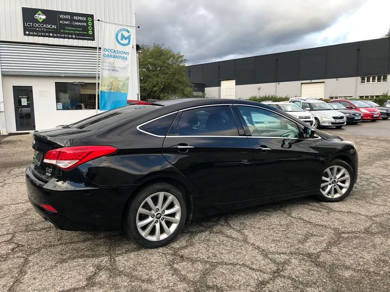 HYUNDAI I40 - 1.7 CRDI 136cv PACK PREMIUM - GARANTIE 6 MOIS