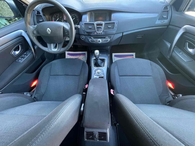 RENAULT LAGUNA III 2010 2.0 dCi 131cv