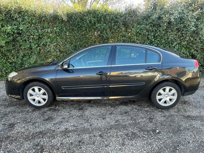 RENAULT LAGUNA III 2010 2.0 dCi 131cv
