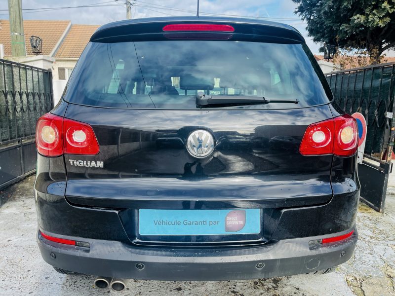 VOLKSWAGEN TIGUAN 2011