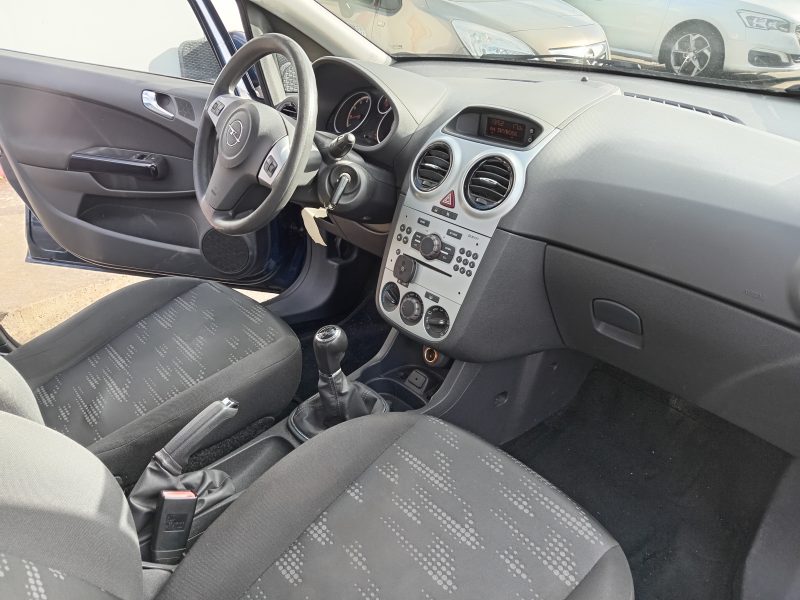 OPEL CORSA 2011