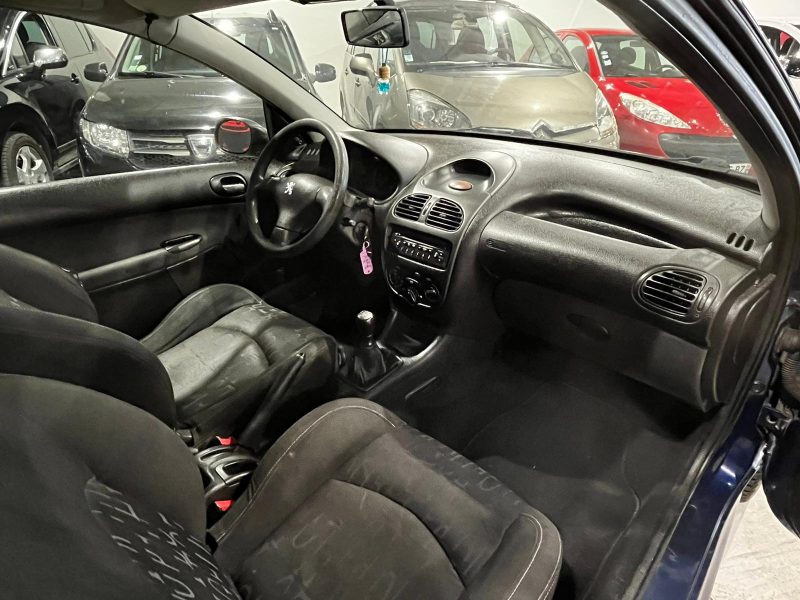PEUGEOT 206 3/5 portes 2001