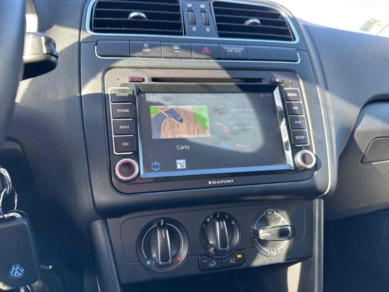 VOLKSWAGEN POLO V 2014