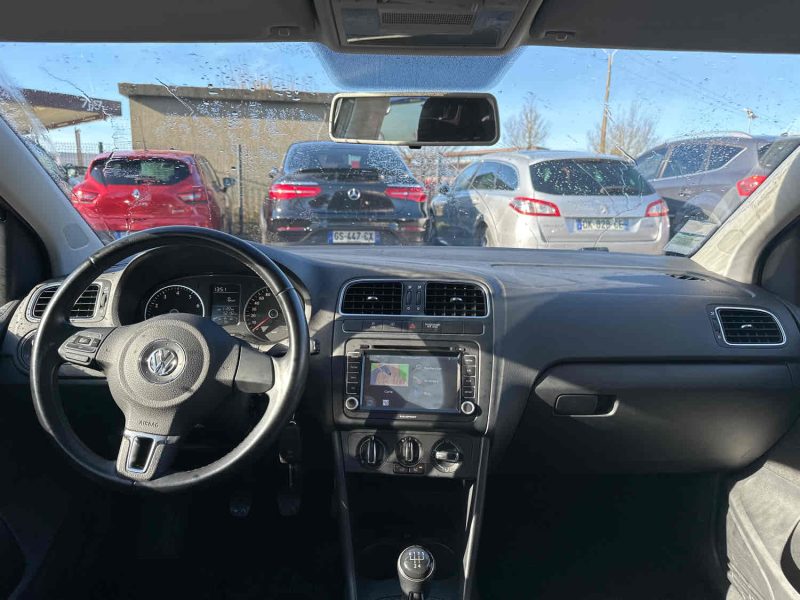 VOLKSWAGEN POLO V 2014