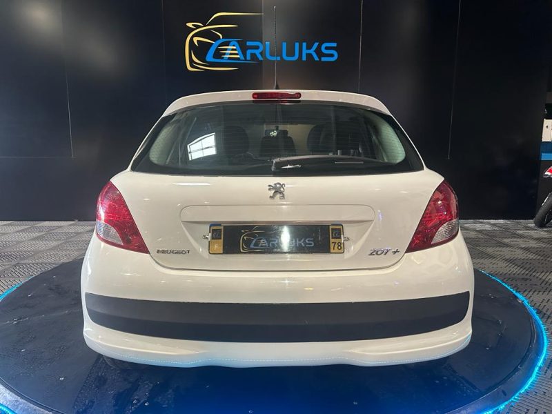 PEUGEOT 207 2013