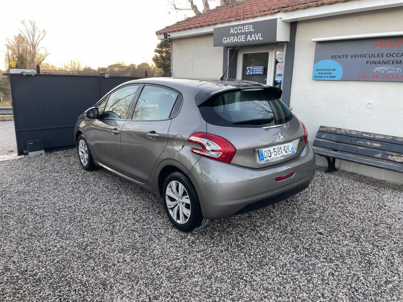 PEUGEOT 208 I 2014