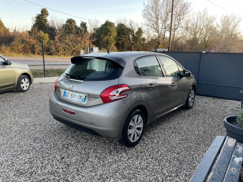 PEUGEOT 208 I 2014
