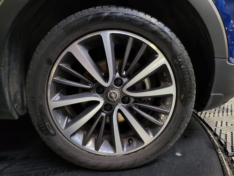 OPEL CROSSLAND X / CROSSLAND 1.2 110cv ULTIMATE / TOIT PANO / CAMERA /CARPLAY