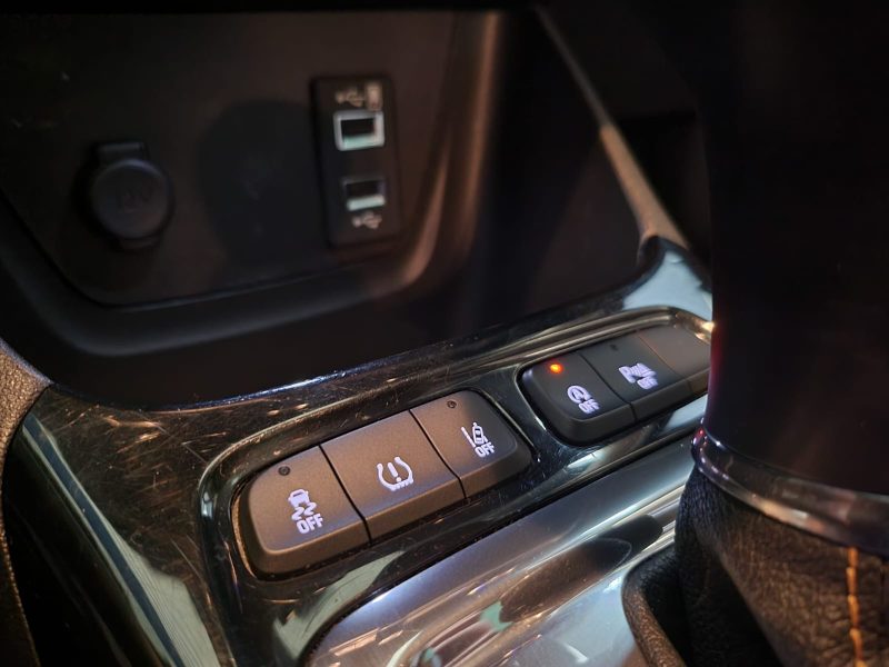 OPEL CROSSLAND X / CROSSLAND 1.2 110cv ULTIMATE / TOIT PANO / CAMERA /CARPLAY