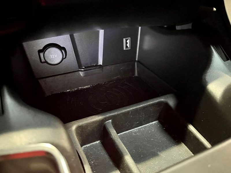 DS DS 7 Crossback 2.0 BlueHDi 180cv Rivoli BVA 1ère Main / APPLE CARPLAY/SIEGES CHAUFFANT-MASSANT/CA
