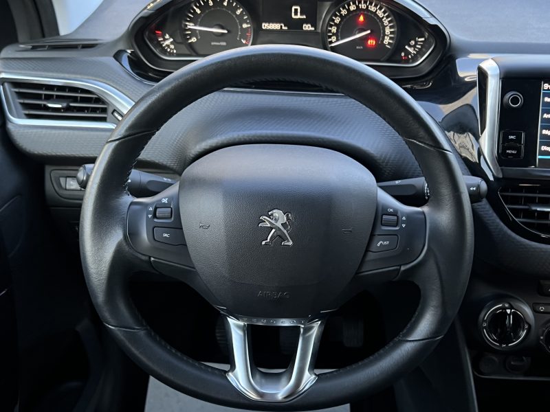 PEUGEOT 208 PHASE 2 II SIGNATURE 1.2 82 Cv APPLE CARPLAY & ANDROID AUTO CAMERA RECUL - GARANTIE 1 AN
