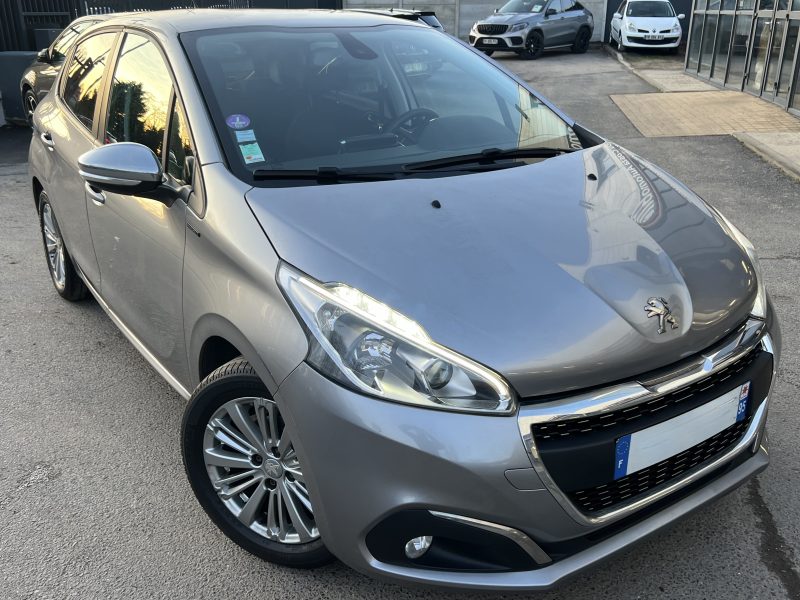 PEUGEOT 208 PHASE 2 II SIGNATURE 1.2 82 Cv APPLE CARPLAY & ANDROID AUTO CAMERA RECUL - GARANTIE 1 AN