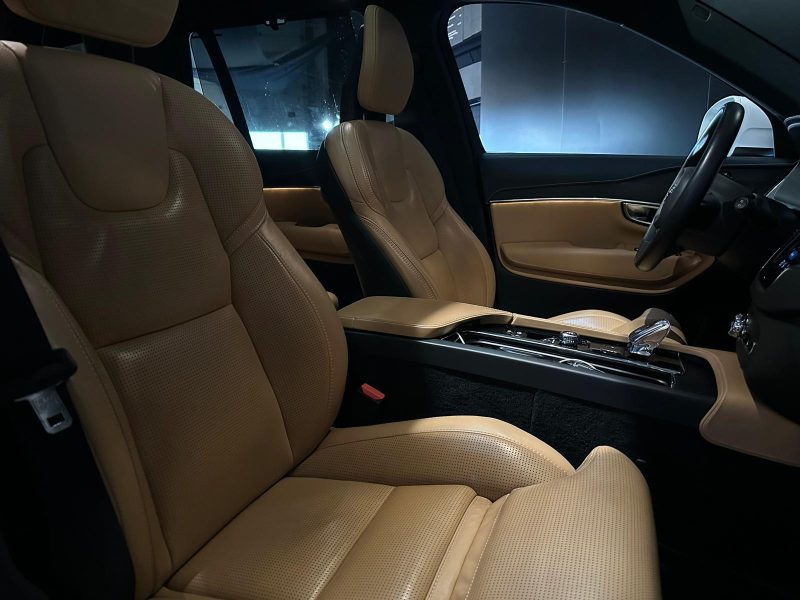 VOLVO XC90 2020 II T8 Twin Engine AWD 4x4 390cv Full options , TO , Caméra 360 , Tête Haute