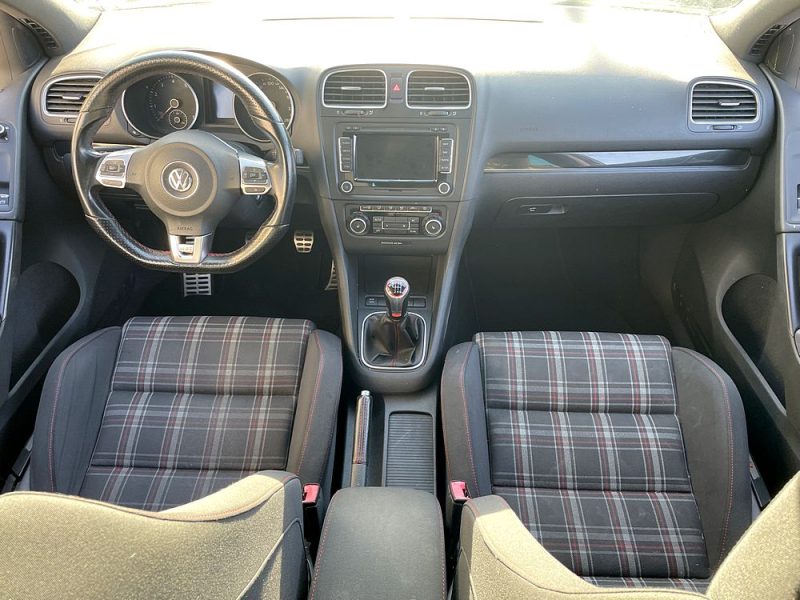 VOLKSWAGEN GOLF 6 GTI 210 CH AKRAPOVIC GARANTIE 12 MOIS 