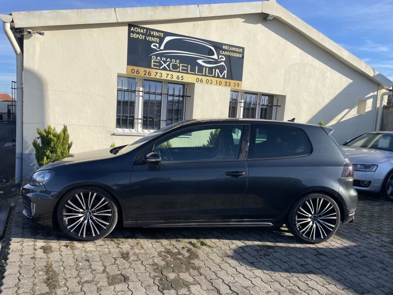 VOLKSWAGEN GOLF 6 GTI 210 CH AKRAPOVIC GARANTIE 12 MOIS 