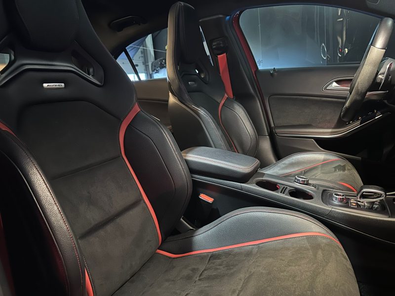 MERCEDES CLASSE A 45 AMG 2.0 Turbo 4MATIC 7G-DCT 381 cv Pack Aero Echappement Perf , Toit ouvrants ,