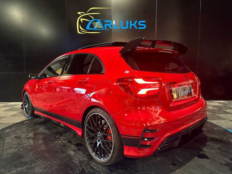 MERCEDES CLASSE A 45 AMG 2.0 Turbo 4MATIC 7G-DCT 381 cv Pack Aero Echappement Perf , Toit ouvrants ,